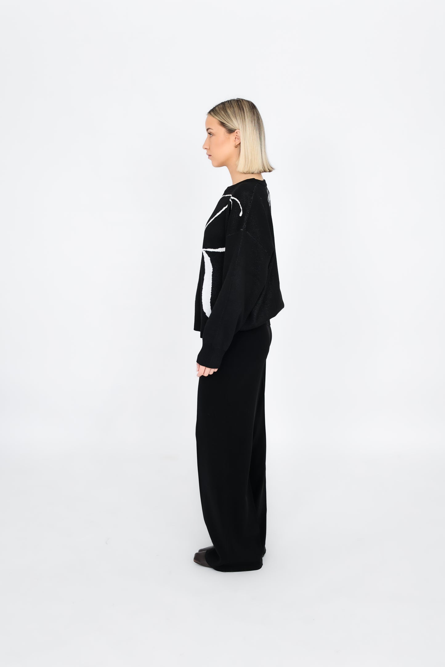 “R” Knit Sweater Black