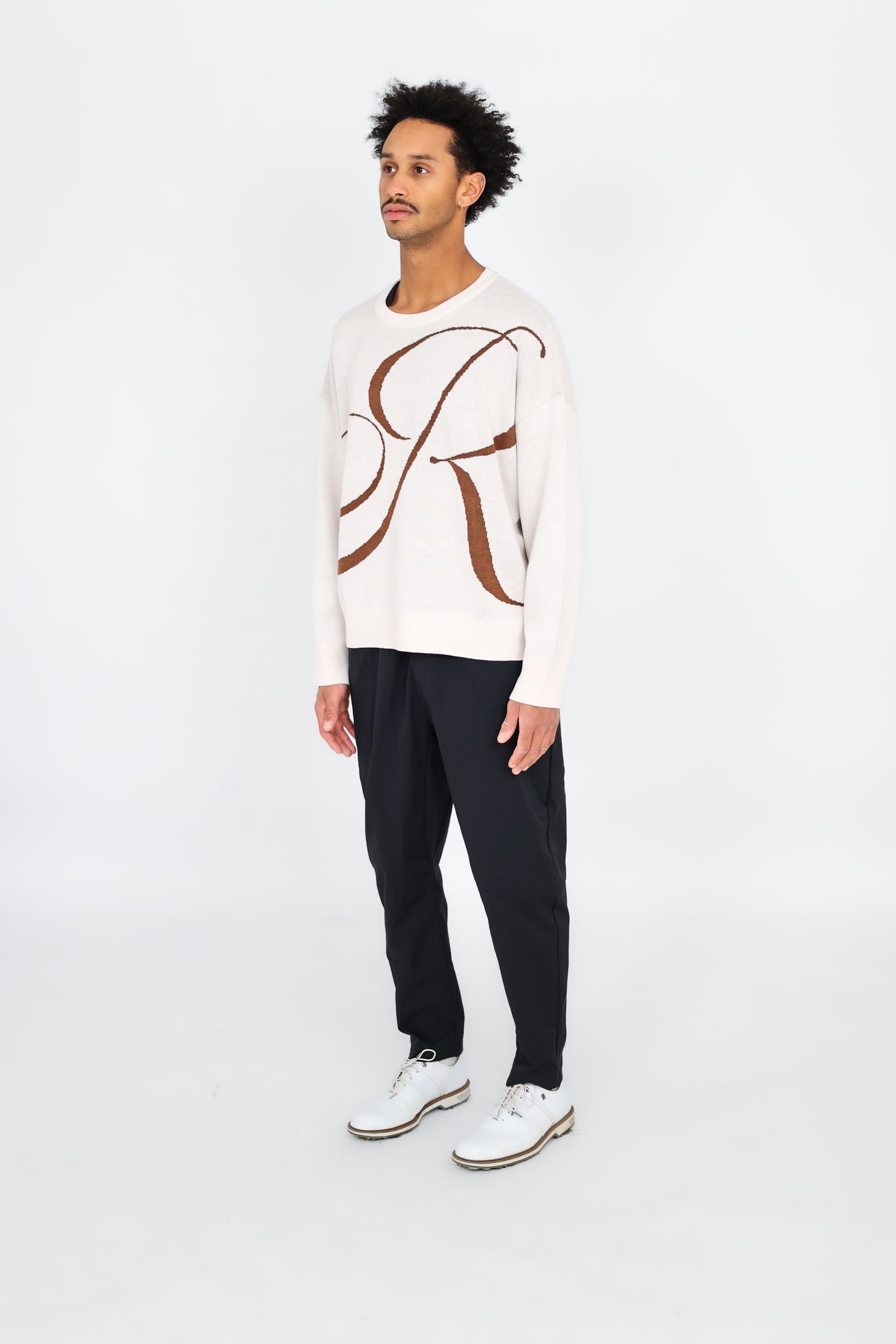 “R” Knit Sweater Beige